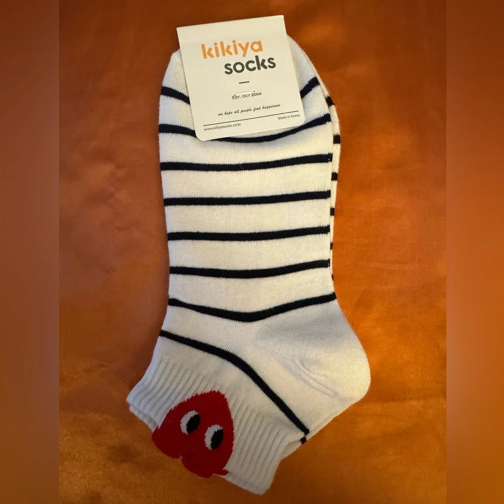👀❤️You Kikiya White/Black Striped Ankle Socks with Red Heart -Made in Korea -NWT